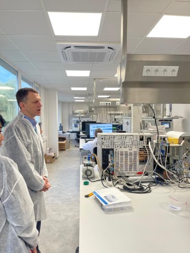 photo-2025-10-20-15-37-37-2